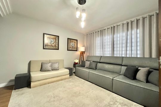 Sala de casa à venda com 3 quartos, 156m² em Vila Campestre, São Paulo