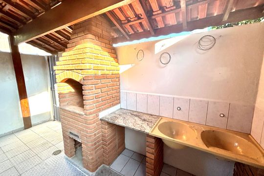 Churrasqueira de casa à venda com 3 quartos, 240m² em Parque Boturussu, São Paulo