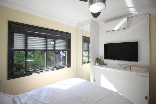 Quarto 1 de apartamento à venda com 2 quartos, 58m² em Mont’serrat, Porto Alegre