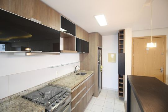 Cozinha de apartamento à venda com 3 quartos, 68m² em Jardim Carvalho, Porto Alegre