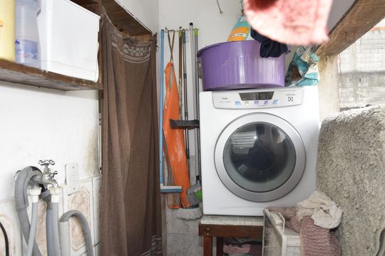 Lavanderia de casa para alugar com 3 quartos, 120m² em Jardim de Lourdes, Embu das Artes