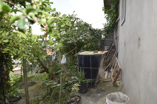 Quintal de casa para alugar com 1 quarto, 120m² em Jardim de Lourdes, Embu das Artes