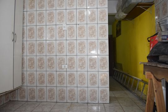 Cozinha de casa para alugar com 1 quarto, 120m² em Jardim de Lourdes, Embu das Artes