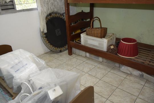 Quarto de casa para alugar com 1 quarto, 120m² em Jardim de Lourdes, Embu das Artes