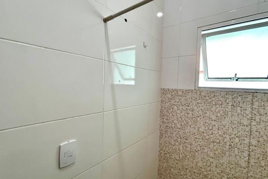 Banheiro de casa para alugar com 1 quarto, 36m² em Parque Continental Ii, Guarulhos