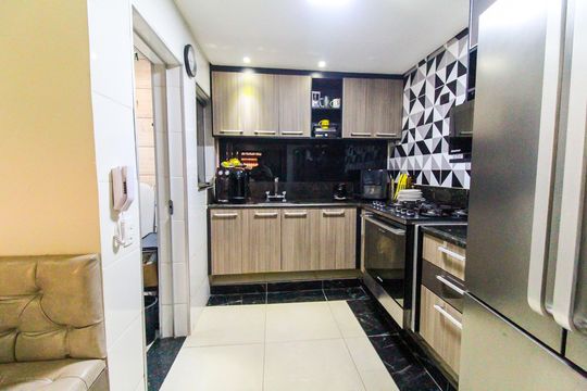 Cozinha de casa de condomínio à venda com 2 quartos, 67m² em Itaquera, São Paulo