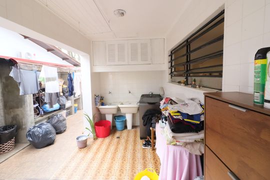 Área de Serviço de casa à venda com 5 quartos, 500m² em Continental, Osasco