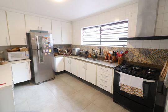 Cozinha de casa à venda com 5 quartos, 500m² em Continental, Osasco