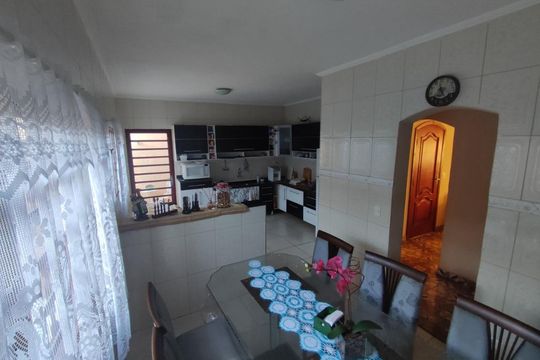Foto 10 de casa à venda com 3 quartos, 198m² em Dic IV (Conjunto Habitacional Lech Walesa), Campinas