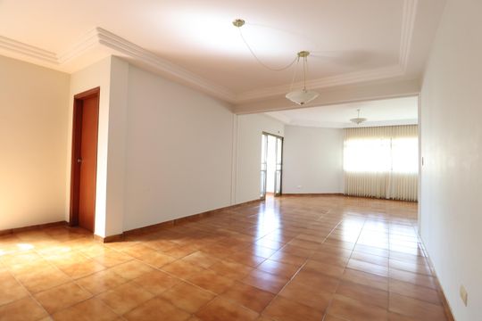 Apartamento para alugar com 4 quartos, 203m² em Tabajaras, Uberlândia