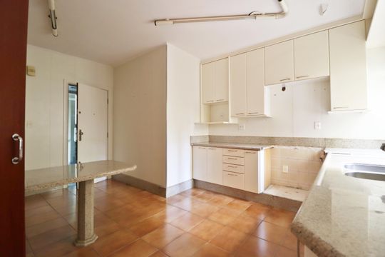 Cozinha de apartamento para alugar com 4 quartos, 203m² em Tabajaras, Uberlândia