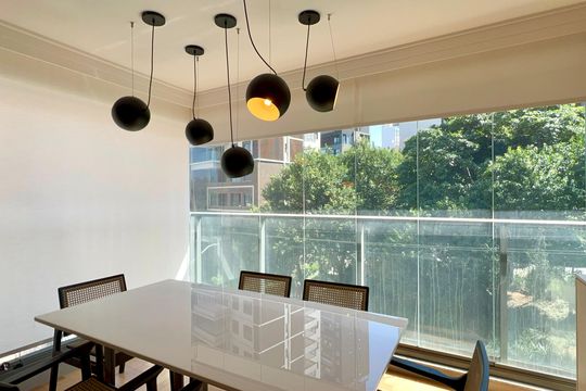 Varanda de apartamento à venda com 2 quartos, 70m² em Jardins, São Paulo