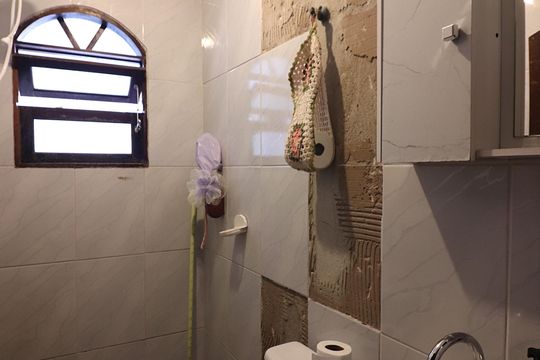 Banheiro Social de casa à venda com 4 quartos, 126m² em Jardim Santo André Cdhu, Santo André
