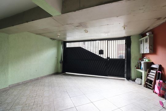 Garagem de casa à venda com 4 quartos, 126m² em Jardim Santo André Cdhu, Santo André