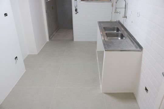 Cozinha de apartamento à venda com 1 quarto, 51m² em Vila Romana, São Paulo