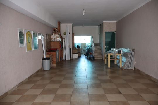 Garagem de casa à venda com 3 quartos, 230m² em Jardim Santa Adelia, São Paulo