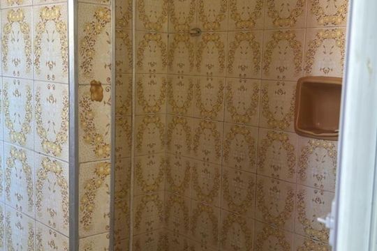 Banheiro de apartamento para alugar com 2 quartos, 65m² em Santa Cruz, Rio de Janeiro