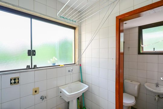 Área de Serviço  de apartamento para alugar com 4 quartos, 159m² em Vila Andrade, São Paulo