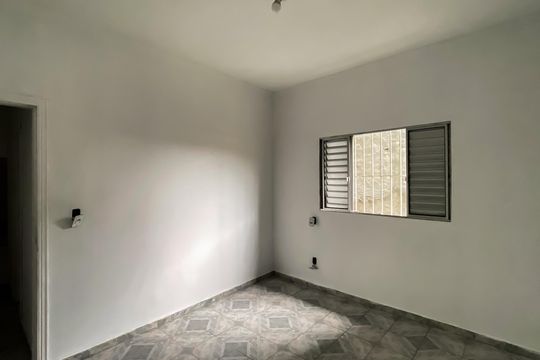 Quarto 2 de casa para alugar com 2 quartos, 75m² em Parque Cisper, São Paulo
