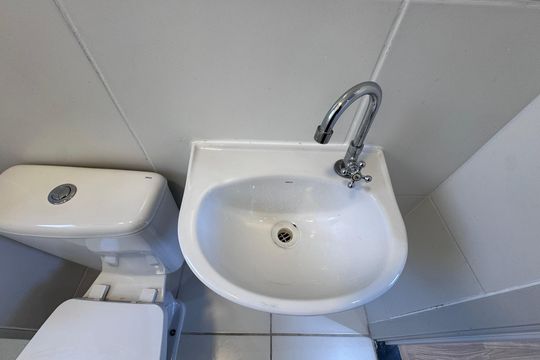 Banheiro Social de apartamento para alugar com 2 quartos, 44m² em Recreio dos Bandeirantes, Rio de Janeiro