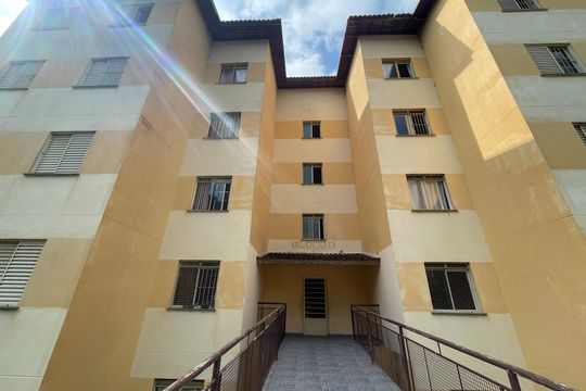 Fachada de apartamento para alugar com 2 quartos, 52m² em Jardim Arco-iris, Cotia