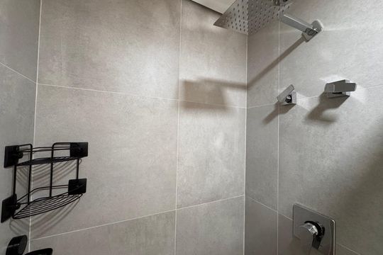 Banheiro de apartamento à venda com 1 quarto, 26m² em Vila Regente Feijó, São Paulo