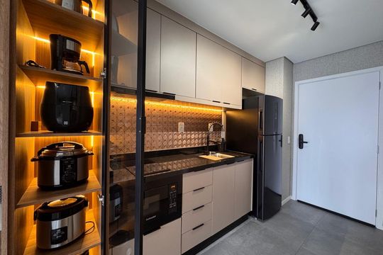 Banheiro de apartamento à venda com 1 quarto, 26m² em Vila Regente Feijó, São Paulo