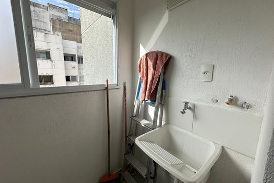 Área de Serviço de apartamento para alugar com 1 quarto, 54m² em Jardim Maria Helena, Barueri