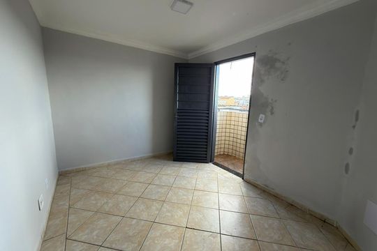 Quarto 01 de apartamento para alugar com 2 quartos, 60m² em Taguatinga, Brasília
