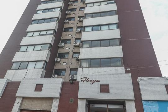 Fachada de apartamento para alugar com 2 quartos, 76m² em Chácara das Pedras, Porto Alegre