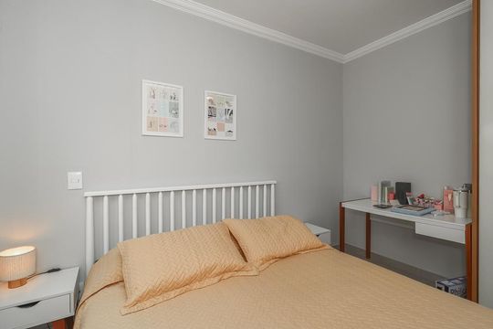 Quarto Suíte de apartamento à venda com 2 quartos, 76m² em Chácara das Pedras, Porto Alegre