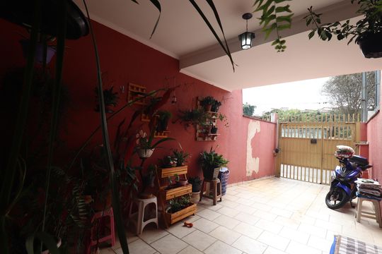 Garagem de casa à venda com 3 quartos, 116m² em Cidade São Jorge, Santo André