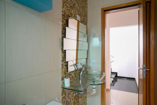 Banheiro Social de casa à venda com 3 quartos, 120m² em Vila Nair, São Paulo