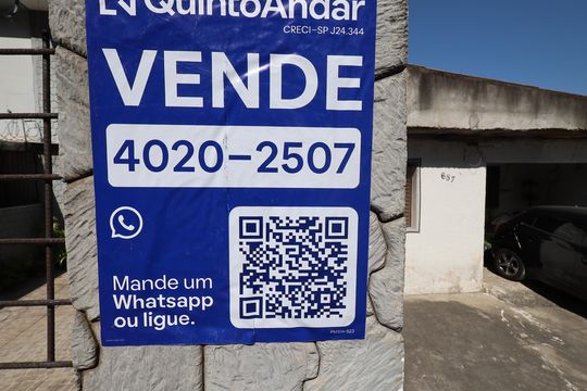 Placa  de casa à venda com 5 quartos, 250m² em Vila Nova Mazzei, São Paulo