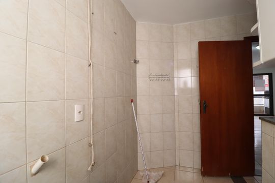 Área de Serviço de apartamento para alugar com 3 quartos, 94m² em Tabajaras, Uberlândia