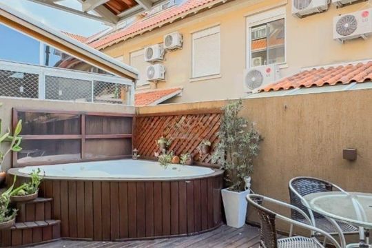 Área externa de casa de condomínio à venda com 3 quartos, 146m² em Sarandi, Porto Alegre