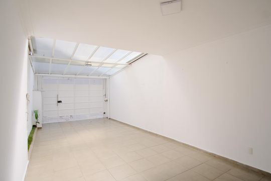 Garagem de casa à venda com 4 quartos, 150m² em Tatuapé, São Paulo