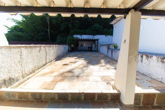 Casa de Condomínio para alugar com 4 quartos, 525m² em Baldeador, Niterói