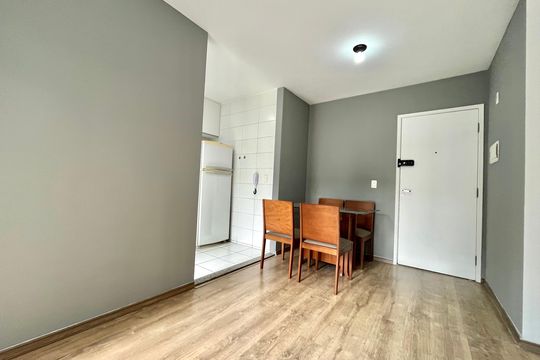 Sala de apartamento à venda com 2 quartos, 60m² em Jardim Prudência, São Paulo