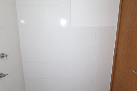 Banheiro de apartamento para alugar com 2 quartos, 43m² em Bom Retiro, São José dos Campos