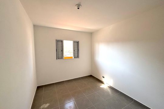 Quarto 1 de casa para alugar com 1 quarto, 34m² em Jardim Dayse, Ferraz de Vasconcelos