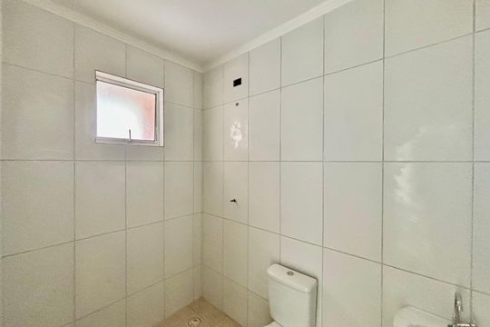 Banheiro de casa para alugar com 2 quartos, 64m² em Jardim Dayse, Ferraz de Vasconcelos