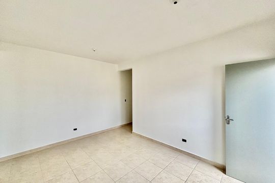 Sala de casa para alugar com 2 quartos, 64m² em Jardim Dayse, Ferraz de Vasconcelos