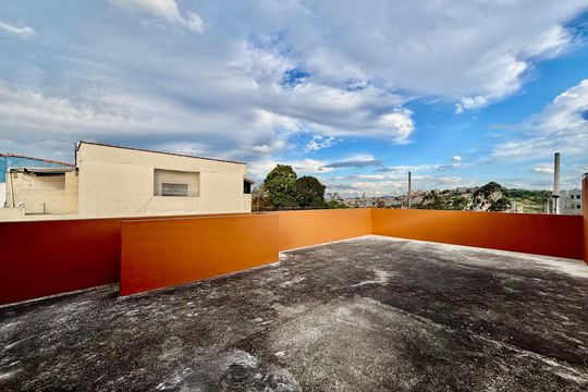 Varanda de casa para alugar com 2 quartos, 64m² em Jardim Dayse, Ferraz de Vasconcelos