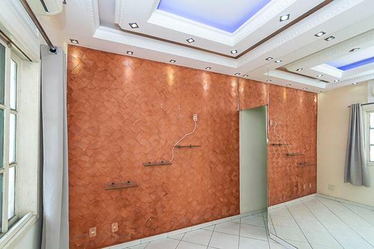 Quarto de casa à venda com 1 quarto, 166m² em Penha Circular, Rio de Janeiro