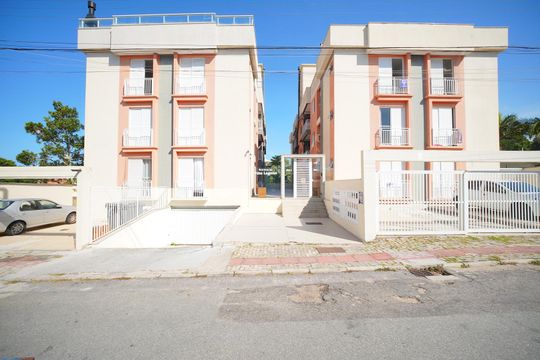 Fachada de apartamento para alugar com 2 quartos, 66m² em Santinho, Florianópolis