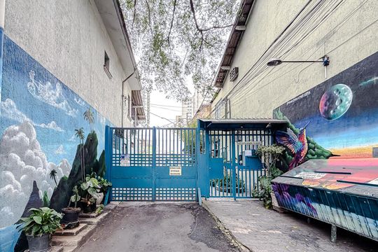 Fachada - Plaquinha de casa de condomínio à venda com 2 quartos, 110m² em Vila Mariana, São Paulo