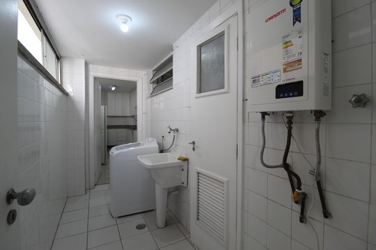 Área de Serviço de apartamento para alugar com 3 quartos, 134m² em Itaim Bibi, São Paulo