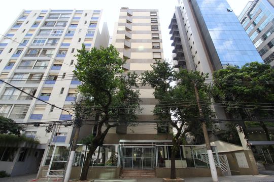 Fachada do Prédio de apartamento para alugar com 3 quartos, 134m² em Itaim Bibi, São Paulo