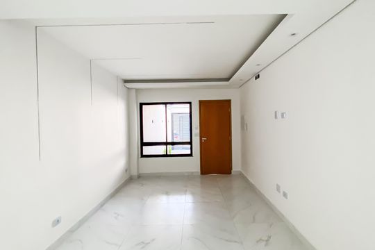 Sala de casa à venda com 3 quartos, 140m² em Jardim Lisboa, São Paulo